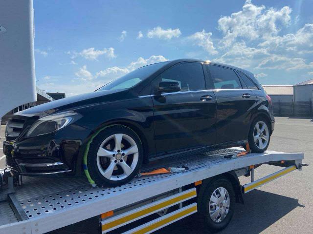 Auto aangekocht door DMNT